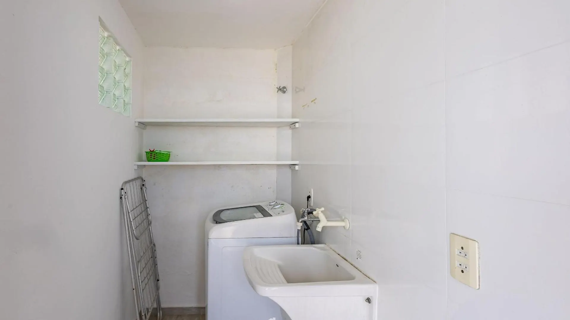Casa 3Q Pe Na Areia C/ Churrasq. Apc2200 Bombinhas 0*,  Brazil