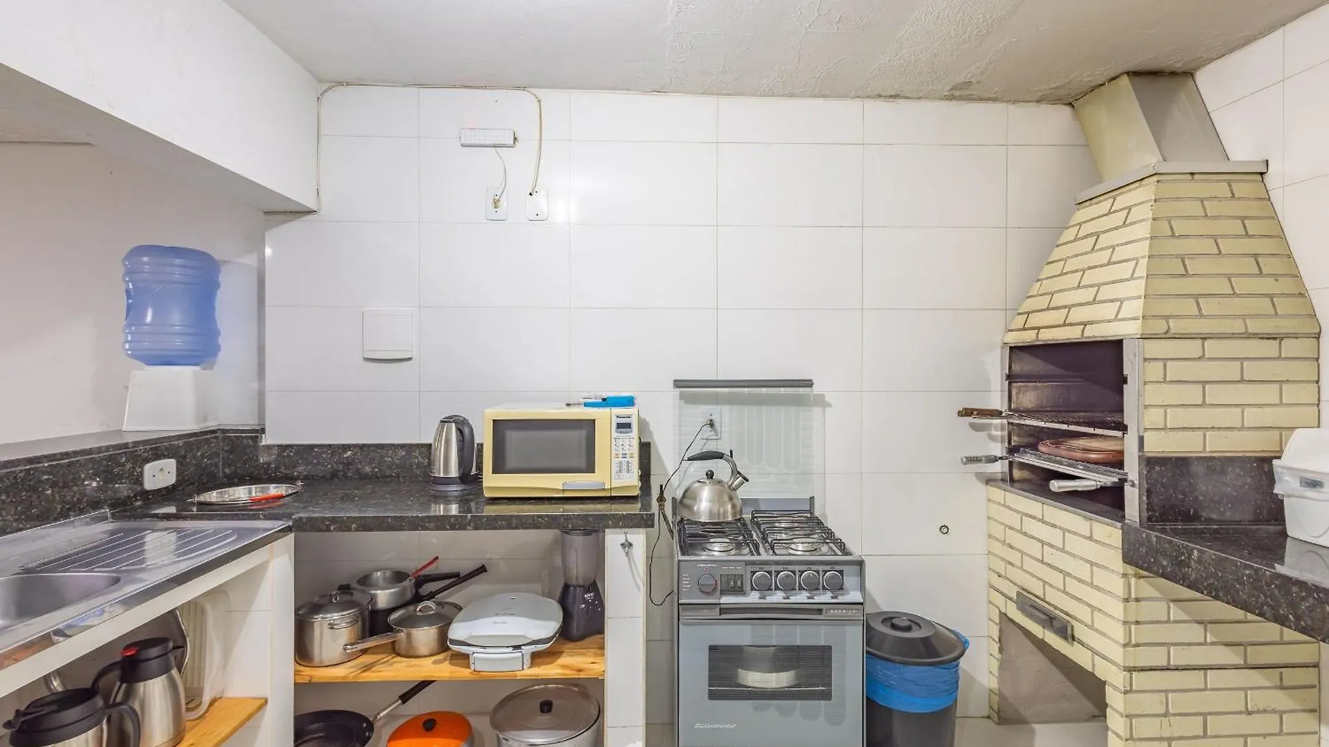 Casa 3Q Pe Na Areia C/ Churrasq. Apc2200 Bombinhas Сasa de vacaciones
